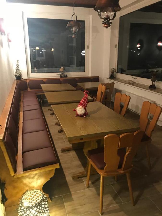 הוילה ווינטרברג Ferienhaus Astenblick - Ideal Fuer Weihnachtsfeiern Und Familienfeiern Bietet Schlafplaetze Fuer Bis Zu 35 Personen מראה חיצוני תמונה