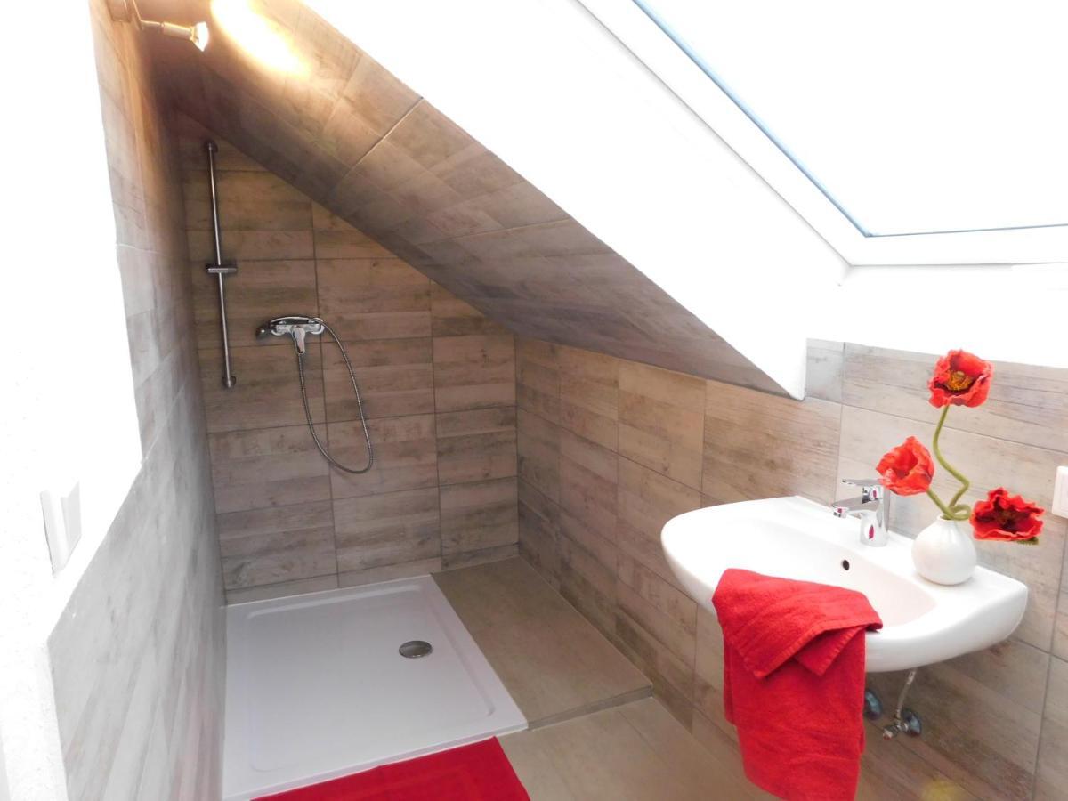 הוילה ווינטרברג Ferienhaus Astenblick - Ideal Fuer Weihnachtsfeiern Und Familienfeiern Bietet Schlafplaetze Fuer Bis Zu 35 Personen מראה חיצוני תמונה