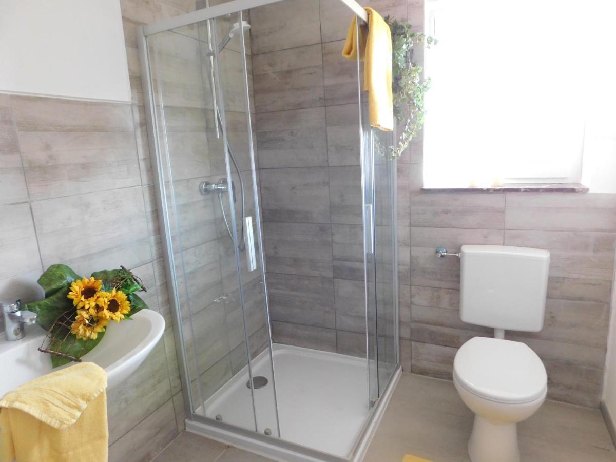 הוילה ווינטרברג Ferienhaus Astenblick - Ideal Fuer Weihnachtsfeiern Und Familienfeiern Bietet Schlafplaetze Fuer Bis Zu 35 Personen מראה חיצוני תמונה