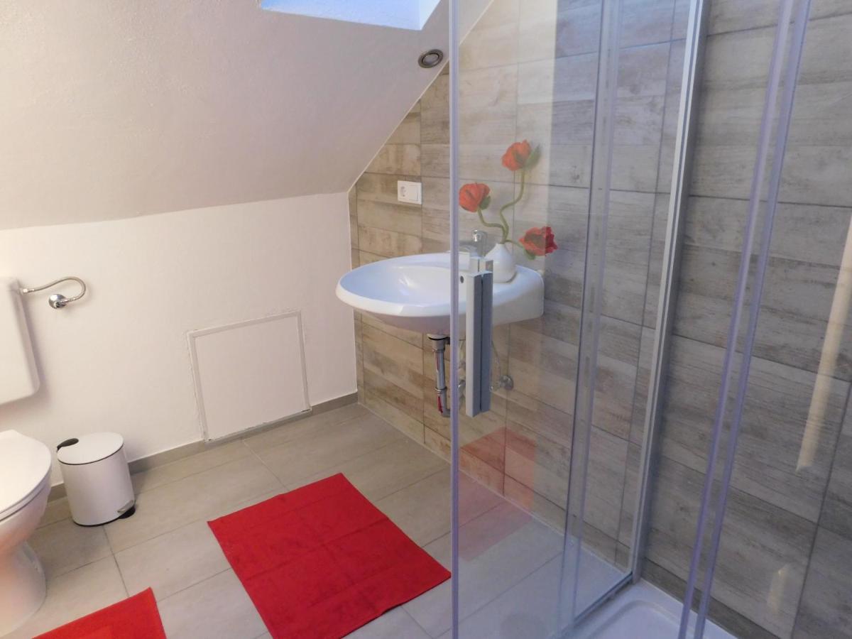 הוילה ווינטרברג Ferienhaus Astenblick - Ideal Fuer Weihnachtsfeiern Und Familienfeiern Bietet Schlafplaetze Fuer Bis Zu 35 Personen מראה חיצוני תמונה